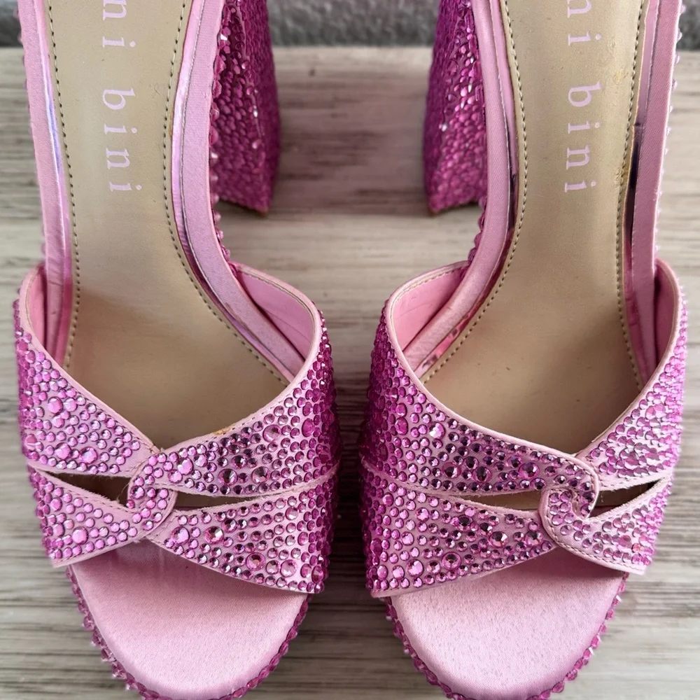 Glamorous Pink Rhinestone Platform Heels. Size 8